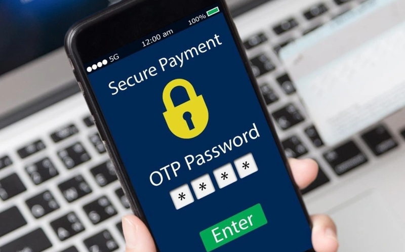 Người dùng có thể mất tiền nếu lộ mã OTP, tài khoản ngân hàng, ví điện tử hoặc thông tin thẻ thanh toán. 