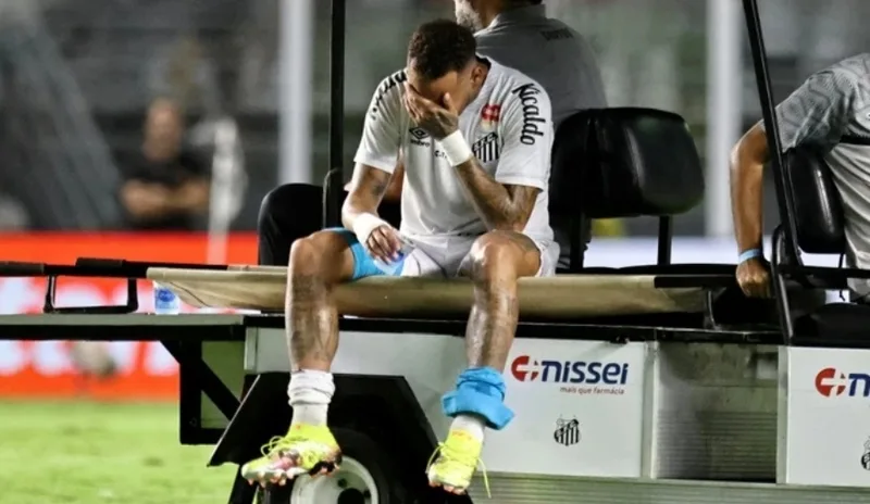 Tuổi tác của Neymar được quan tâm vì nó gắn liền với phong độ, chấn thương và cơ hội thi đấu đỉnh cao cùng Brazil.