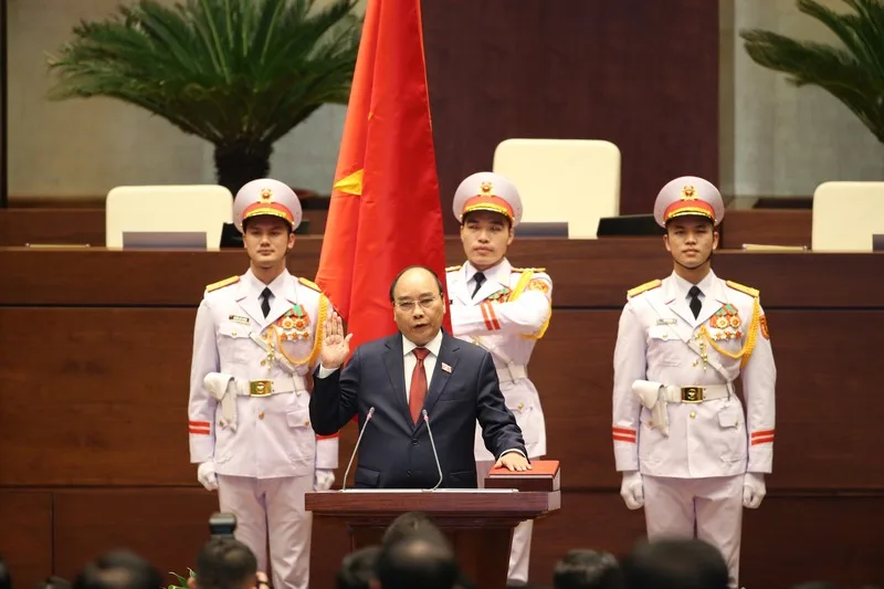 Ông Nguyễn Xuân Phúc từng đảm nhiệm các vị trí quan trọng như Thủ tướng Chính phủ và Chủ tịch nước.