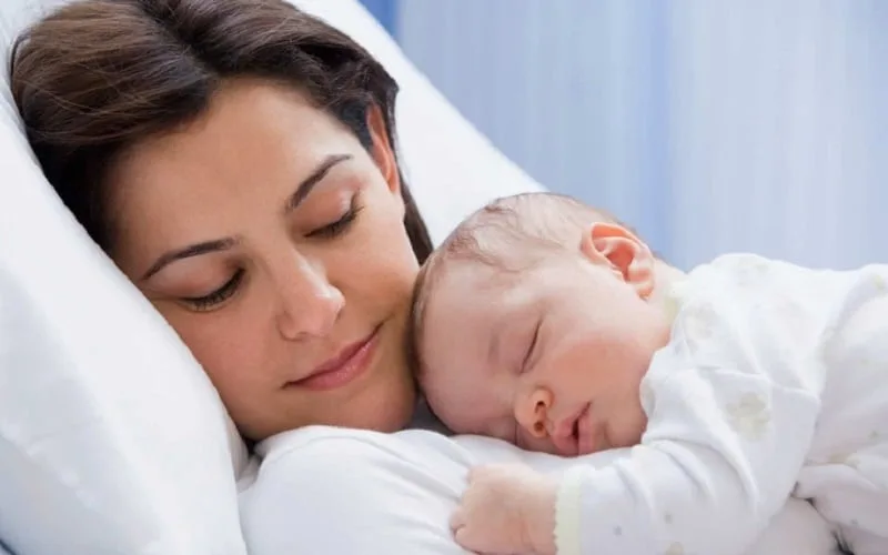 Từ góc nhìn tâm lý, sinh con trong mơ có thể tượng trưng cho một ý tưởng, mục tiêu hoặc khởi đầu mới.